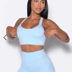 Size M BOMBSHEL HIGH IMPACT Women's Light Blue Sports Bra